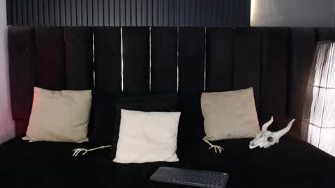 Dominic online show from October 9, 2025, 11:14 pm