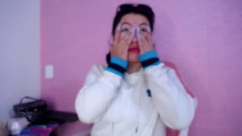   online show from October 1, 2025, 12:55 pm