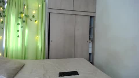 dominic_sofia online show from May 7, 2026, 11:15 am