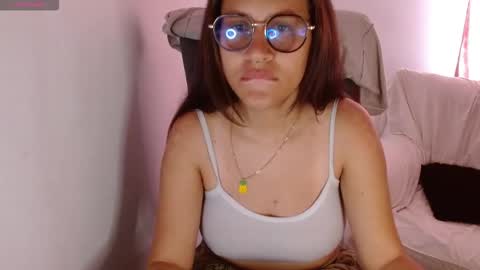   online show from October 18, 2025, 7:03 pm