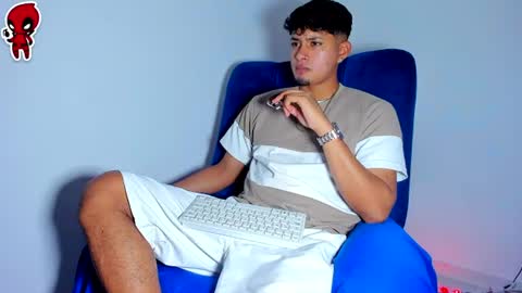 Snapshot of dominick_king chatting on June 10, 2026, 8:19 pm Dominic online show from June 10, 2026, 8:19 pm