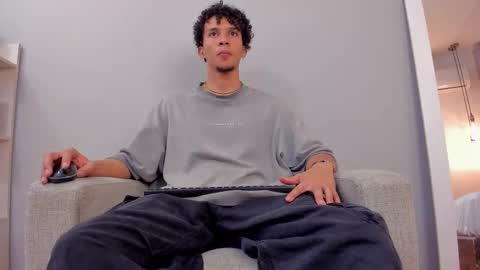 Snapshot of dominick_star chatting on October 26, 2025, 4:07 am Dominick Star online show from October 26, 2025, 4:07 am