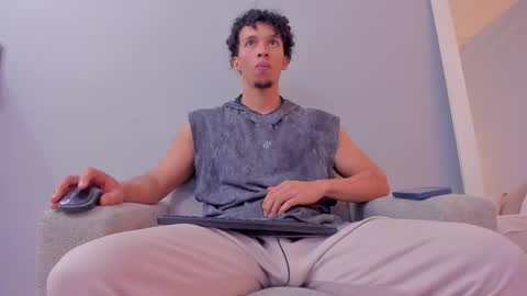 Snapshot of dominick_star chatting on October 29, 2025, 3:53 am Dominick Star online show from October 29, 2025, 3:53 am