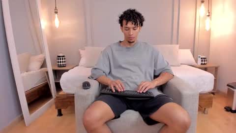 Snapshot of dominick_star chatting on November 3, 2025, 3:41 am Dominick Star online show from November 3, 2025, 3:41 am