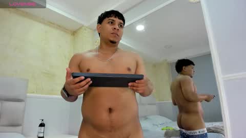 Snapshot of dominicksantiago chatting on September 10, 2025, 6:24 am DominickS online show from September 10, 2025, 6:24 am