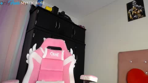   online show from September 25, 2025, 1:53 am