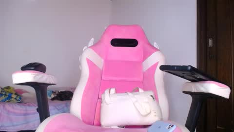   online show from February 8, 2026, 1:36 pm