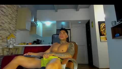 Snapshot of dominiofit chatting on September 21, 2025, 11:50 pm Only fans Ronnie col---InstaRonniecolleman  online show from September 21, 2025, 11:50 pm