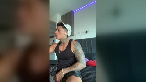 Snapshot of dominiofit chatting on March 28, 2026, 6:18 pm Only fans Ronnie col---InstaRonniecolleman online show from March 28, 2026, 6:18 pm