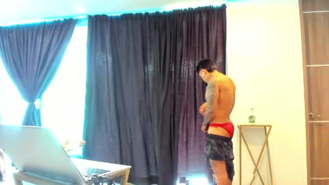 Snapshot of dominiofit chatting on April 27, 2026, 2:37 pm Only fans Ronnie col---InstaRonniecolleman online show from April 27, 2026, 2:37 pm