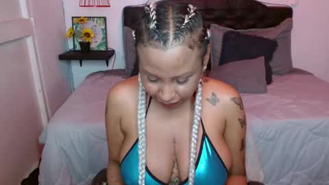  D O M I N K  online show from November 16, 2025, 7:52 pm