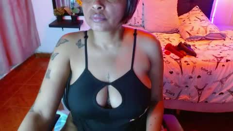 Snapshot of domink_gilr chatting on May 23, 2026, 8:35 pm D O M I N K online show from May 23, 2026, 8:35 pm