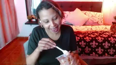 Snapshot of domink_gilr chatting on June 24, 2026, 7:57 pm D O M I N K online show from June 24, 2026, 7:57 pm