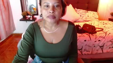 Snapshot of domink_gilr chatting on July 6, 2026, 7:16 pm D O M I N K online show from July 6, 2026, 7:16 pm