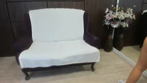 Dominna online show from October 21, 2025, 4:13 am