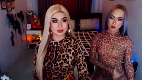 Snapshot of dominuscockwhore chatting on October 27, 2025, 5:55 am blair online show from October 27, 2025, 5:55 am