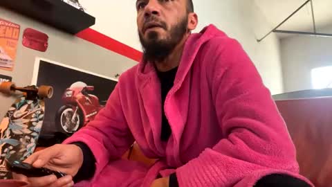 domnu_ozfutura online show from February 2, 2025, 10:57 am