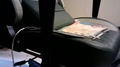 domse999 online show from April 4, 2026, 1:52 pm