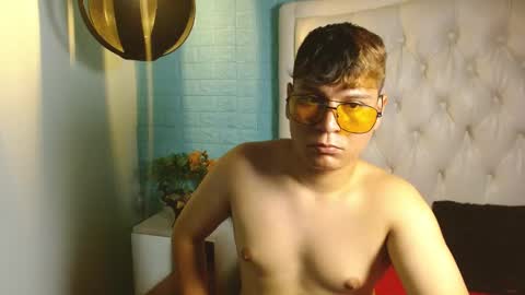 Snapshot of dondanys chatting on October 7, 2025, 9:01 pm dondanys online show from October 7, 2025, 9:01 pm