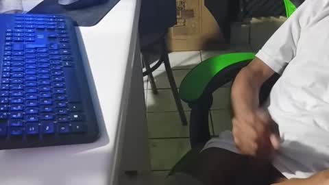 dondiego5511 online show from April 23, 2026, 9:17 pm