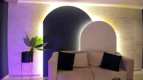 Snapshot of donnastonne chatting on September 24, 2025, 3:32 am Donna Stonne online show from September 24, 2025, 3:32 am