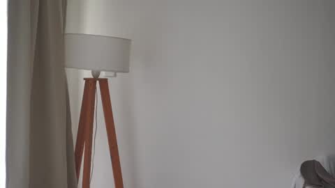 Donatella online show from October 22, 2025, 12:05 pm