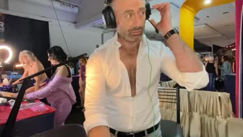 Donny online show from February 7, 2026, 2:48 am