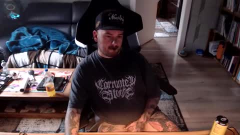 doomsy_minatozaki online show from September 16, 2025, 4:52 pm