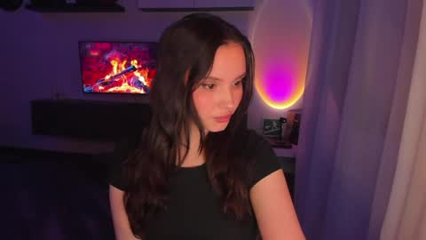 Snapshot of doracharmer chatting on April 1, 2026, 5:32 pm Dora Charmer online show from April 1, 2026, 5:32 pm