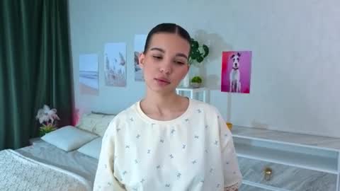 Kiki online show from March 24, 2026, 12:48 am