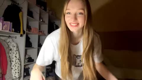 Snapshot of doreathagustave chatting on February 28, 2026, 6:09 pm Anika online show from February 28, 2026, 6:09 pm