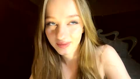 Anika online show from April 18, 2026, 8:20 pm