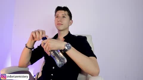 Snapshot of dorian_mystery chatting on April 14, 2026, 11:00 pm dorian_mystery online show from April 14, 2026, 11:00 pm