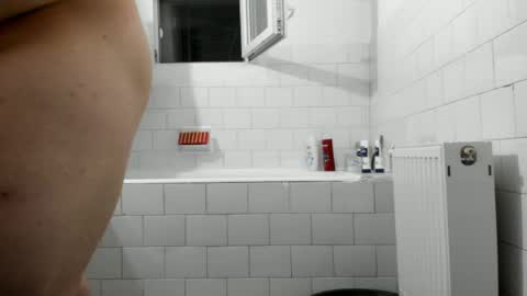 Snapshot of doriancretu95 chatting on May 15, 2026, 6:48 pm menu below online show from May 15, 2026, 6:48 pm