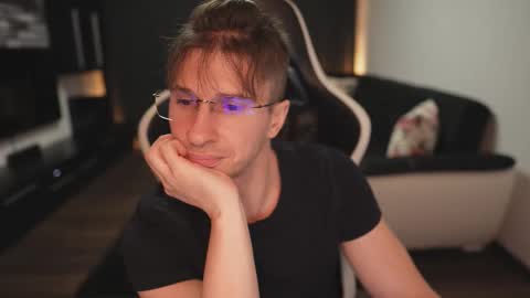 Dorian Reyes online show from January 6, 2026, 12:03 am