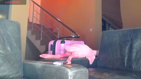 Snapshot of dorikxxxxxx chatting on October 12, 2025, 9:25 pm ALEX -  follow  online show from October 12, 2025, 9:25 pm