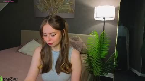 Vanessa online show from August 4, 2026, 9:12 am