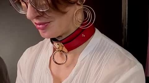 Snapshot of dorothy_meyer chatting on October 9, 2025, 4:10 am Dorothy Next stream on Monday at 3am-9am online show from October 9, 2025, 4:10 am