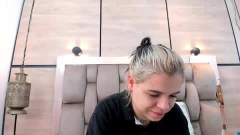 Snapshot of dorothy_vegga chatting on April 8, 2026, 3:39 am DOROTHY online show from April 8, 2026, 3:39 am