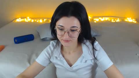 Snapshot of dorotty_ chatting on December 3, 2024, 11:46 pm Your Dorotty online show from December 3, 2024, 11:46 pm