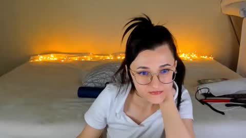 Snapshot of dorotty_ chatting on January 22, 2025, 2:15 am Your Dorotty online show from January 22, 2025, 2:15 am