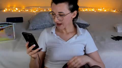 Snapshot of dorotty_ chatting on January 24, 2025, 5:21 am Your Dorotty online show from January 24, 2025, 5:21 am