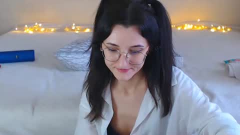 Snapshot of dorotty_ chatting on March 5, 2025, 4:02 am Your Dorotty online show from March 5, 2025, 4:02 am