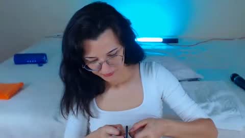 Snapshot of dorotty_ chatting on September 22, 2025, 1:40 am Your Dorotty online show from September 22, 2025, 1:40 am