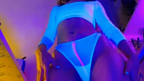 Snapshot of dorotty_ chatting on October 12, 2025, 12:42 am Your Dorotty online show from October 12, 2025, 12:42 am