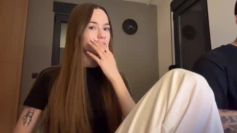 Snapshot of double_sun chatting on September 15, 2025, 7:25 pm Alice and Mark online show from September 15, 2025, 7:25 pm