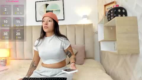 Snapshot of double_temptatiion_ chatting on June 16, 2026, 7:27 pm Vall Lufan online show from June 16, 2026, 7:27 pm