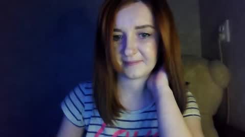 doubledesire01 online show from February 8, 2026, 11:41 pm