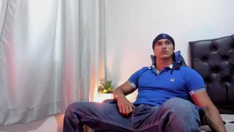 Isabella and Alessandro online show from June 17, 2026, 11:12 am