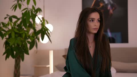 Snapshot of dovia chatting on September 30, 2025, 6:18 am . . online show from September 30, 2025, 6:18 am